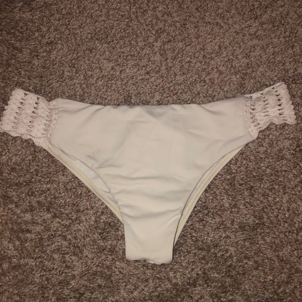 Billabong Cream Crotchet Bikini Bottoms
